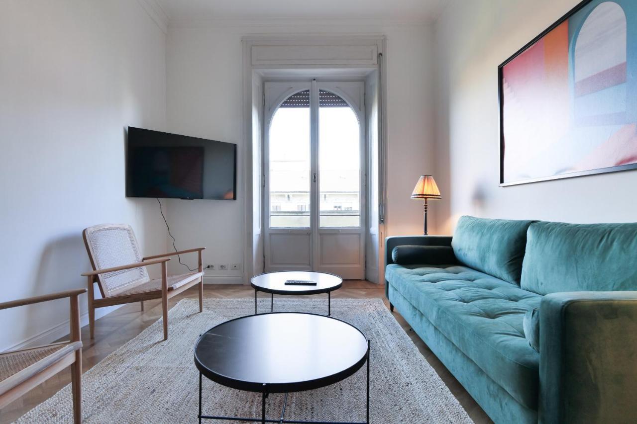 Adelaide Elegant Apartments Milan Exterior photo